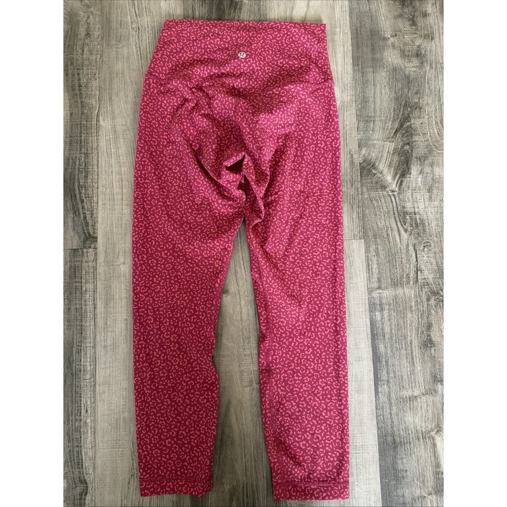 Lululemon Align Legging Pant 23" Leopard Daisy Desert Red Magenta Smoke Size 6 - Picture 3 of 6
